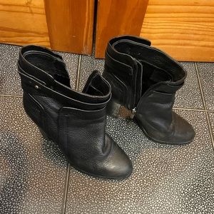 Vince Camuto boots